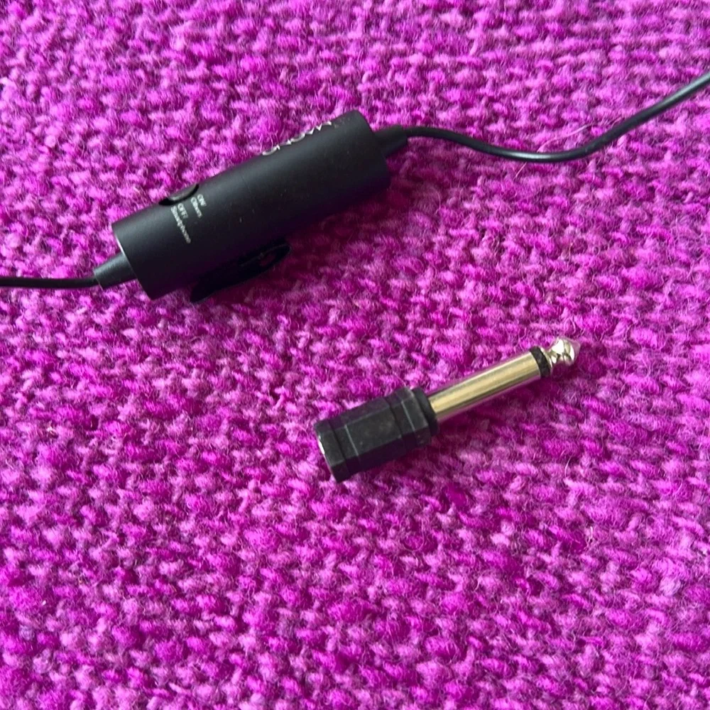 AU-100 Lavalier Microphone - Black